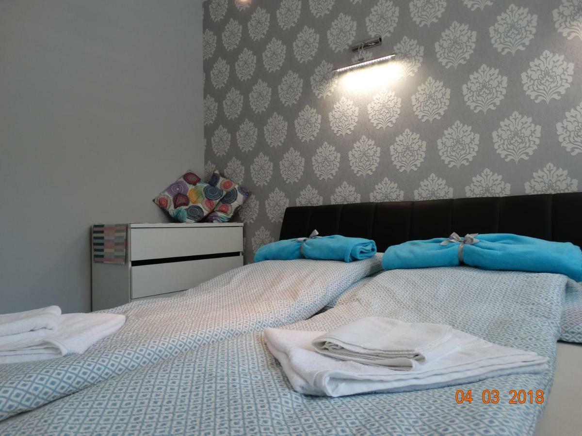 אוסטרוני מורסקי Apartament Dwie Sosny מראה חיצוני תמונה